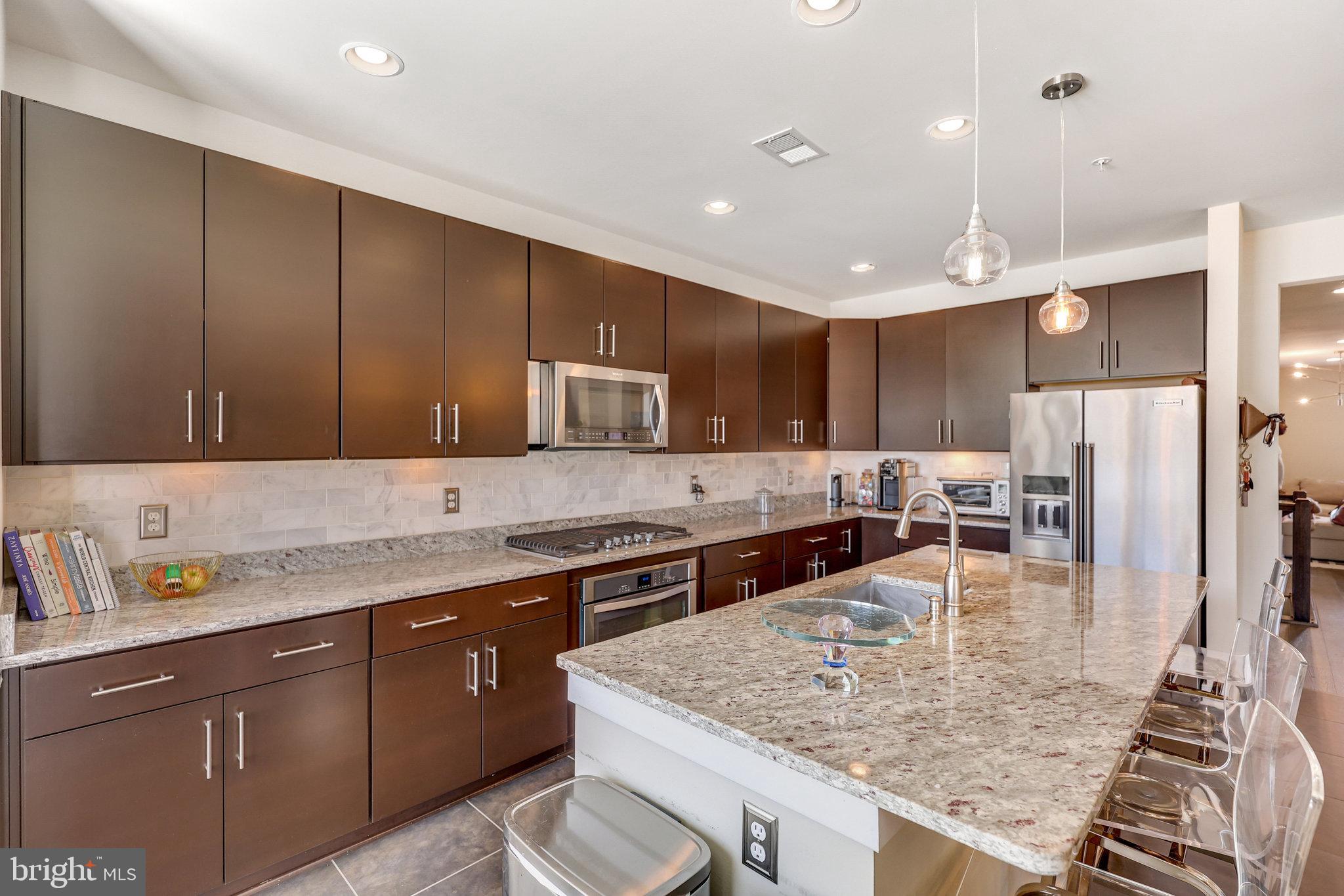 POTOMAC YARD - Residential Lease