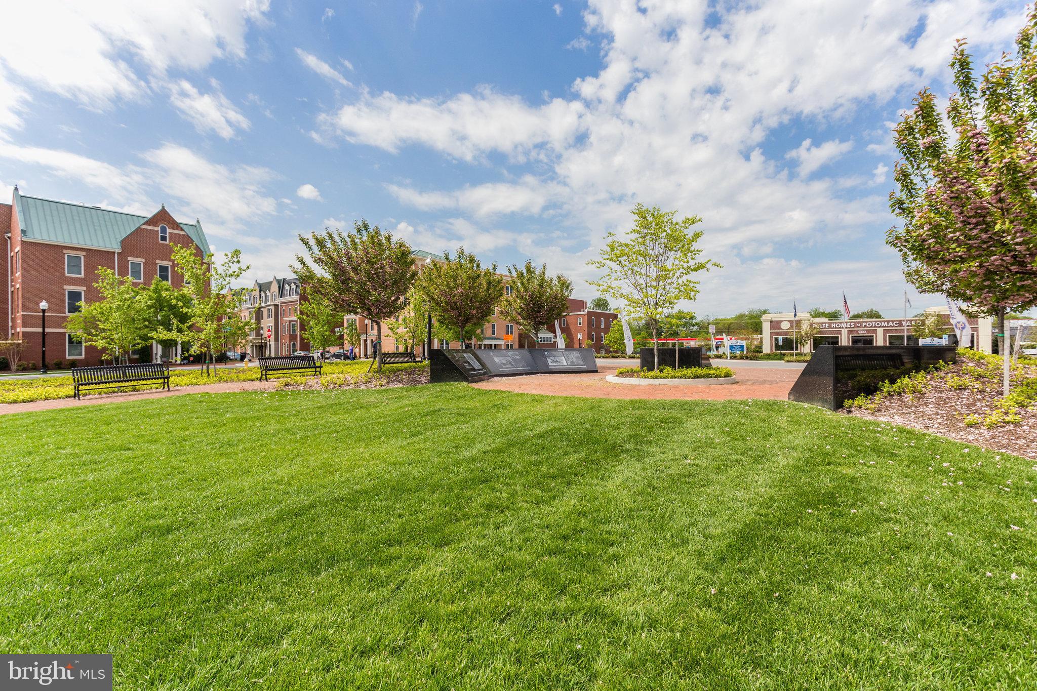 POTOMAC YARD - Residential Lease