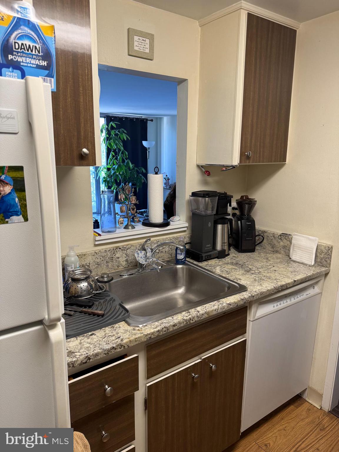 309 FLORENCE AVENUE 414-N