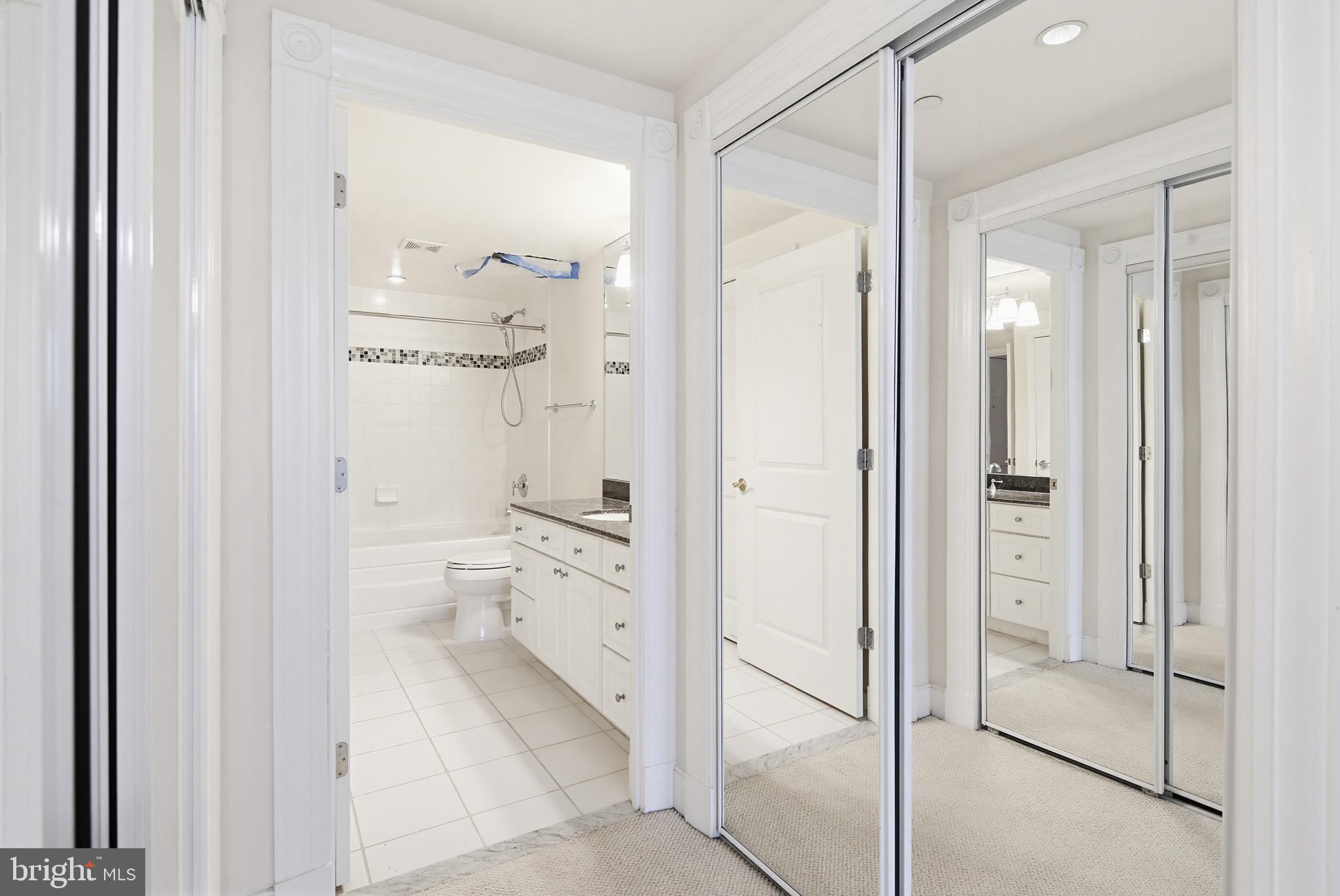 RESIDENCES AT PARK PLACE - Residential