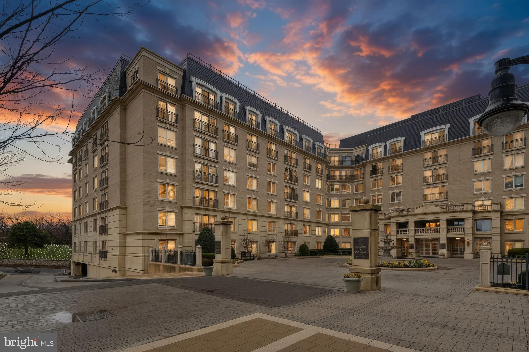 RESIDENCES AT PARK PLACE - Residential