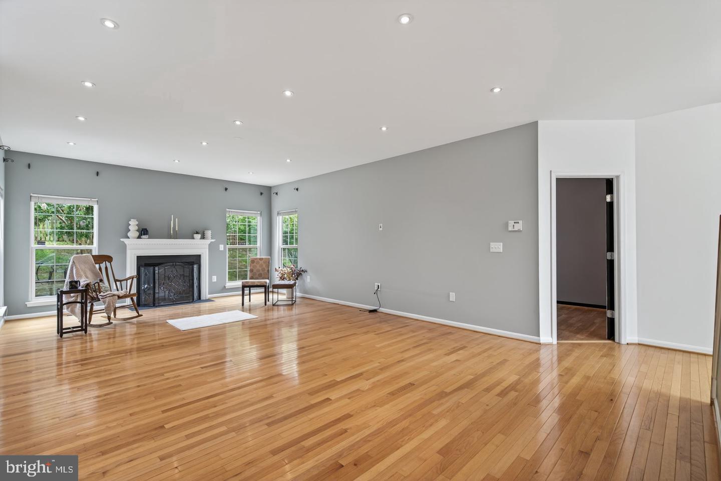 WAYSIDE VILLAGE - Residential Lease