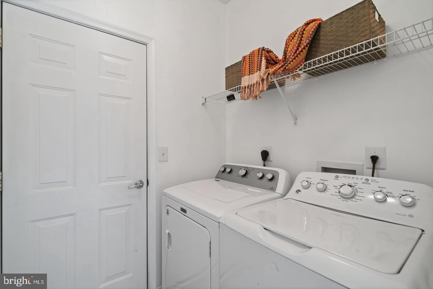 WAYSIDE VILLAGE - Residential Lease