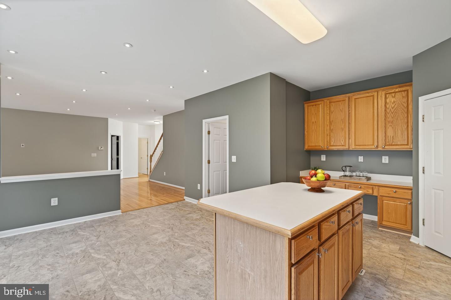 WAYSIDE VILLAGE - Residential Lease