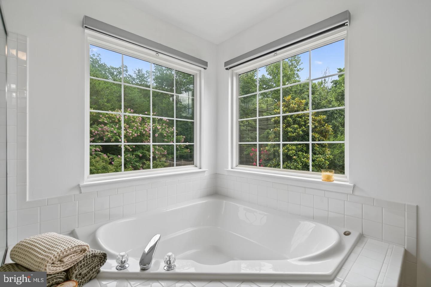 WAYSIDE VILLAGE - Residential Lease