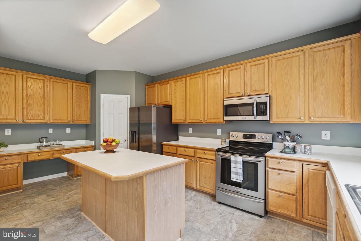 WAYSIDE VILLAGE - Residential Lease