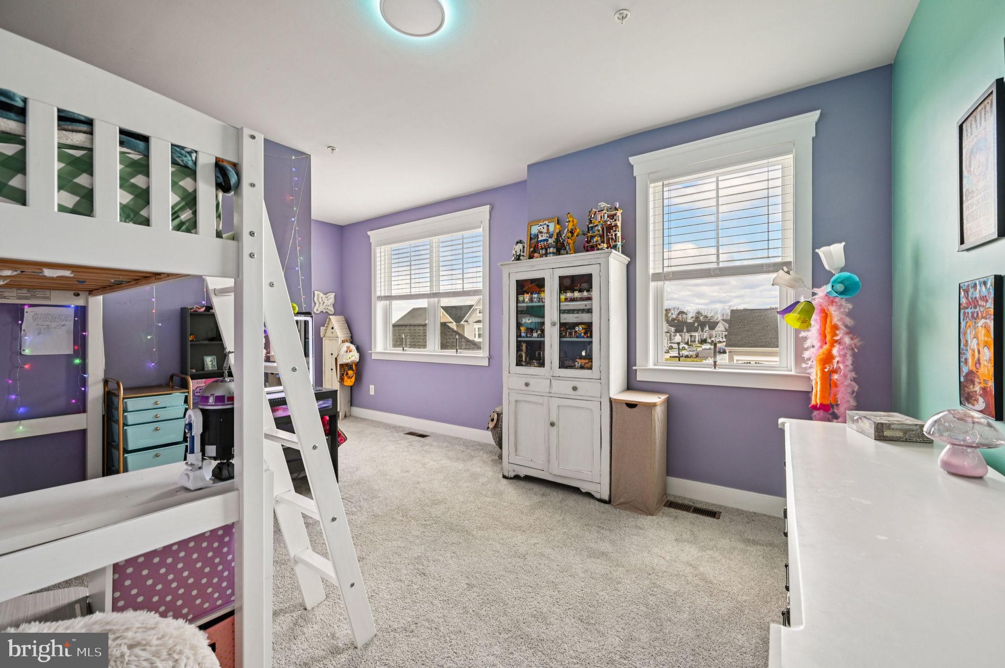 SANCTUARY AT SOUTH RIVER - Residential