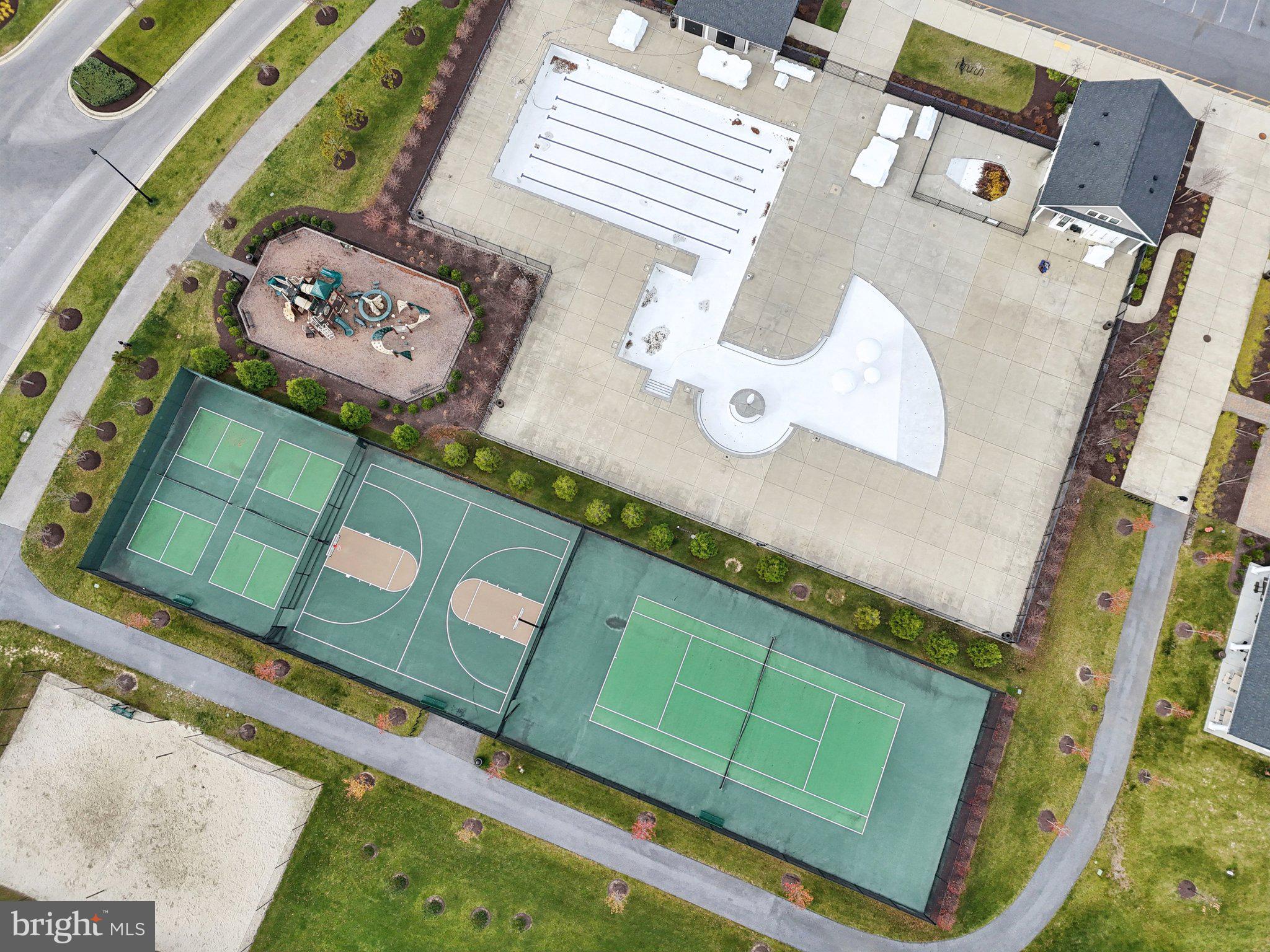 SANCTUARY AT SOUTH RIVER - Residential