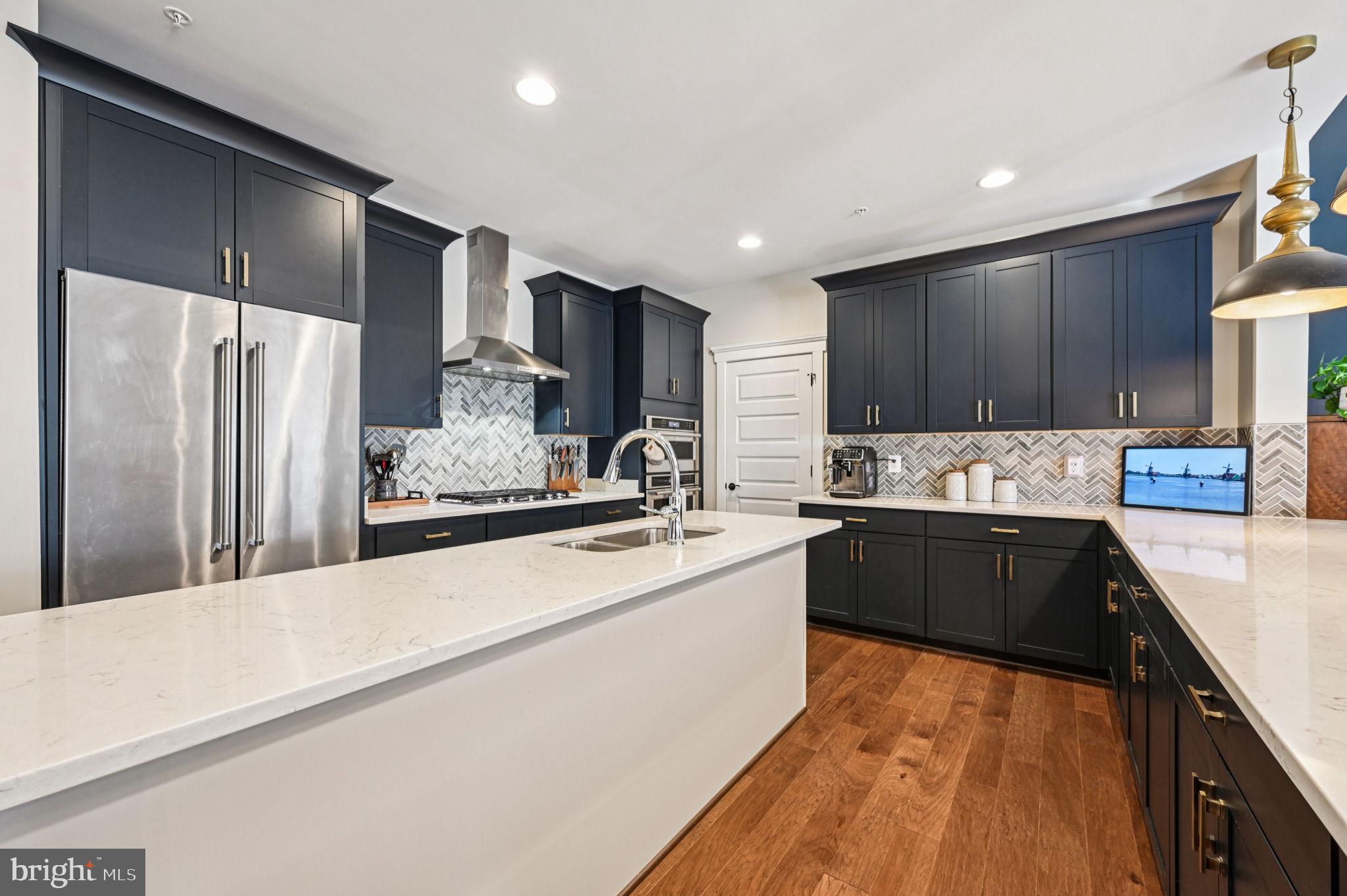 SANCTUARY AT SOUTH RIVER - Residential