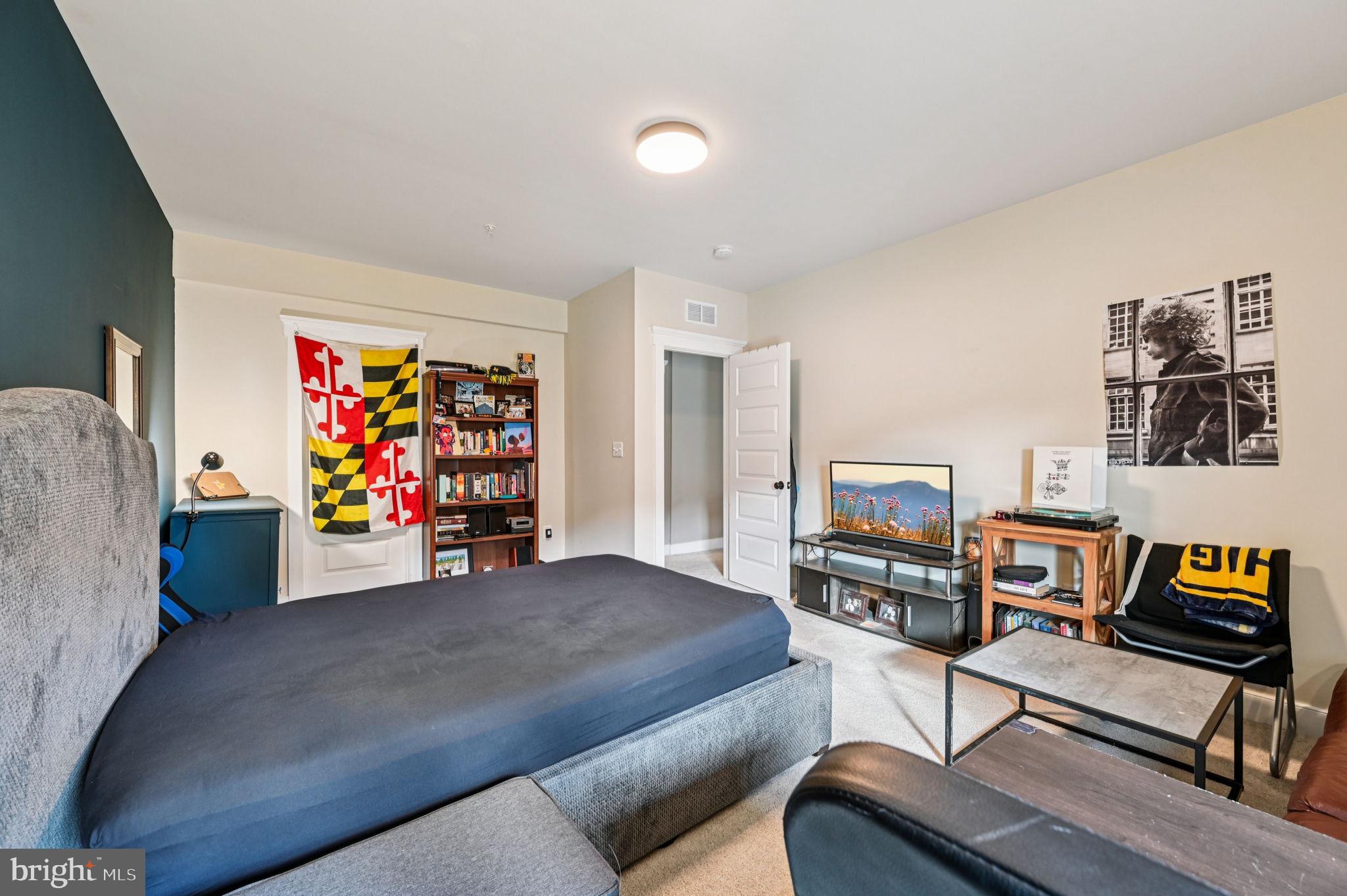 SANCTUARY AT SOUTH RIVER - Residential