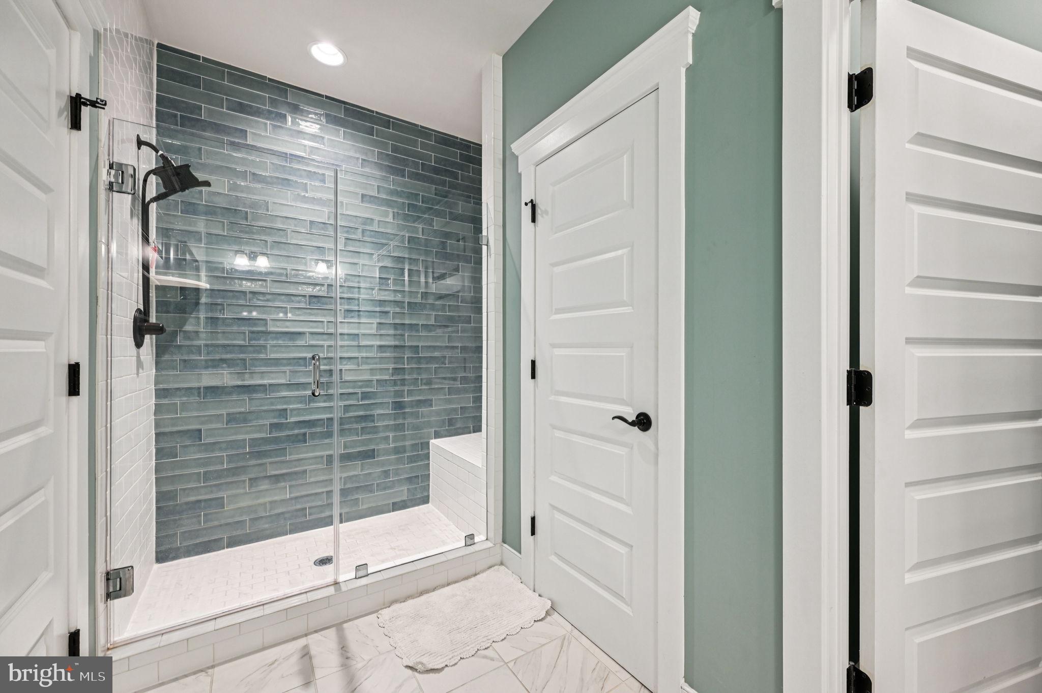 SANCTUARY AT SOUTH RIVER - Residential