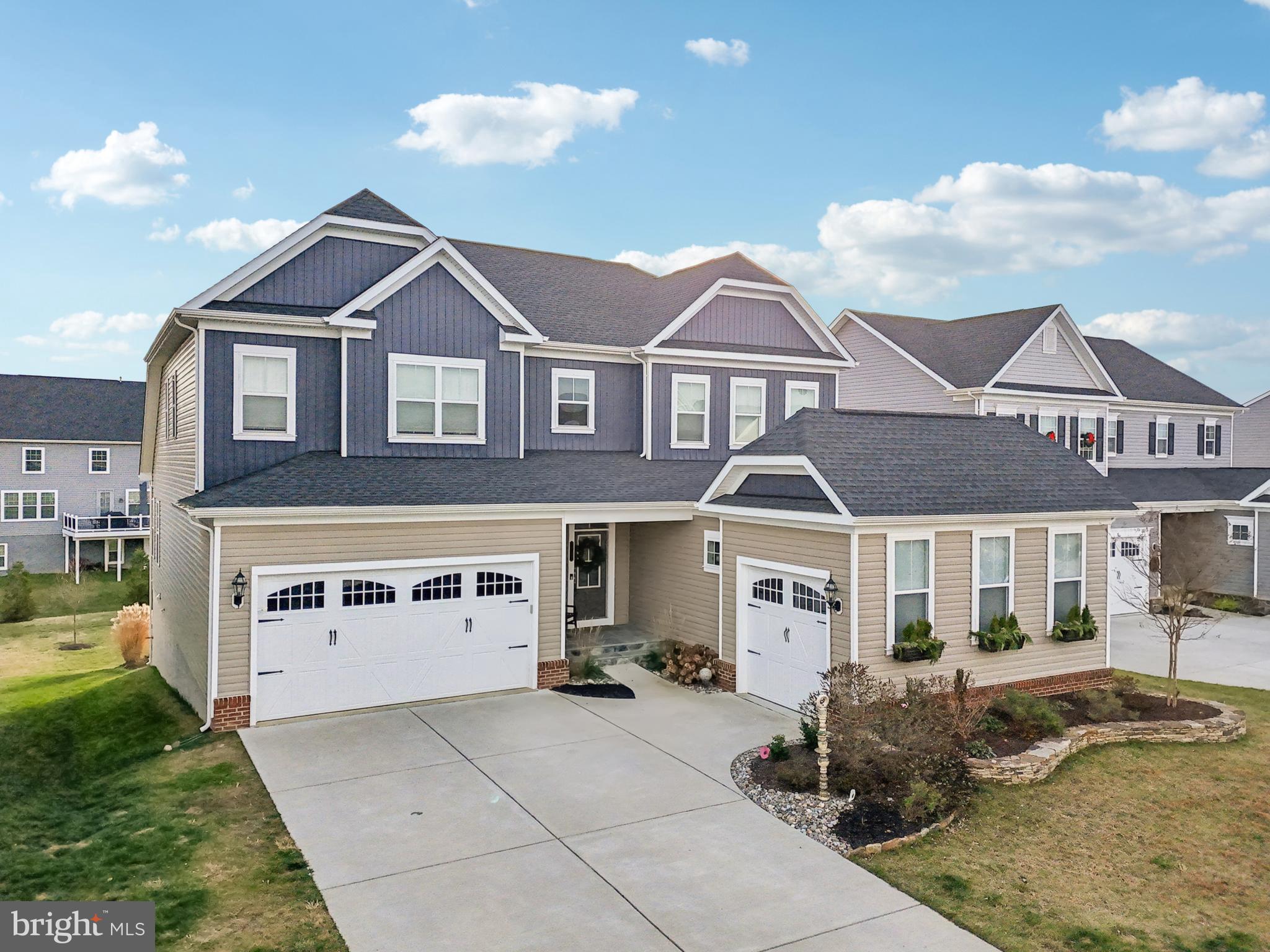 2752 SAND LENS DRIVE