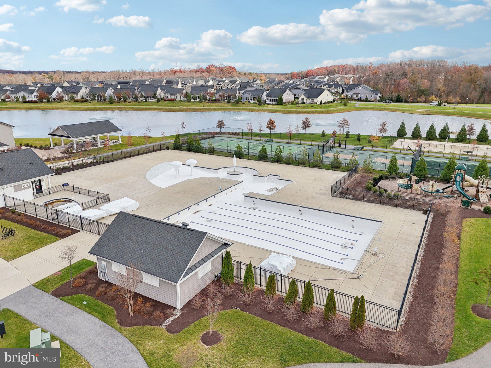 SANCTUARY AT SOUTH RIVER - Residential