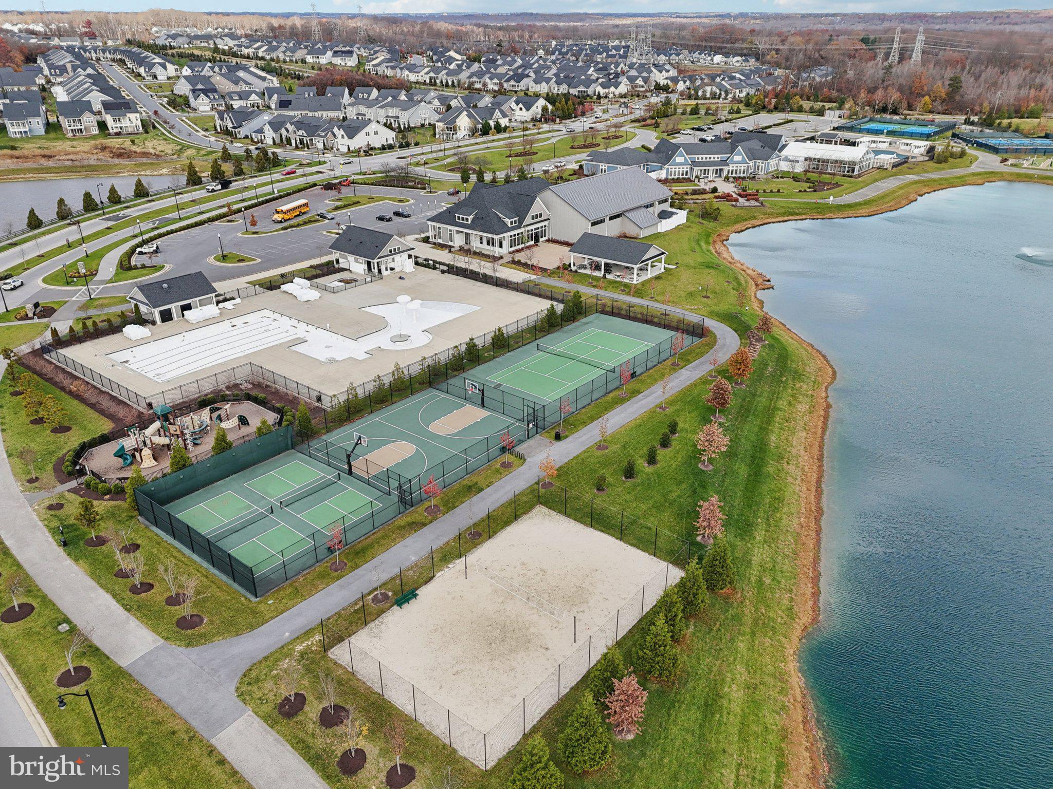 SANCTUARY AT SOUTH RIVER - Residential