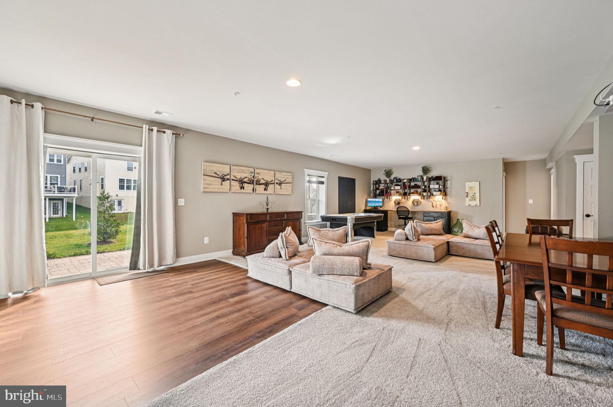 SANCTUARY AT SOUTH RIVER - Residential