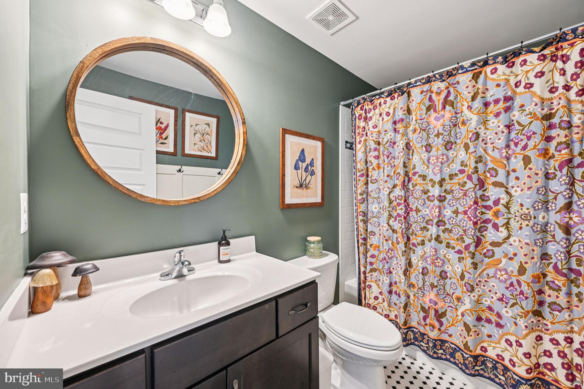 SANCTUARY AT SOUTH RIVER - Residential