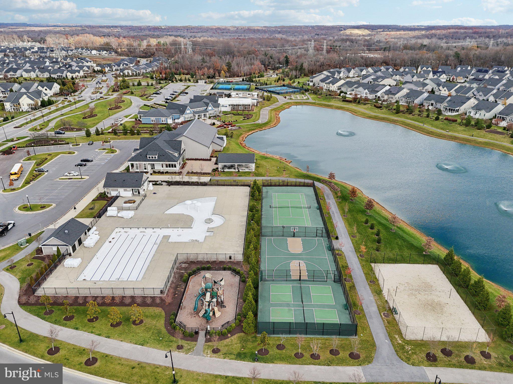 SANCTUARY AT SOUTH RIVER - Residential