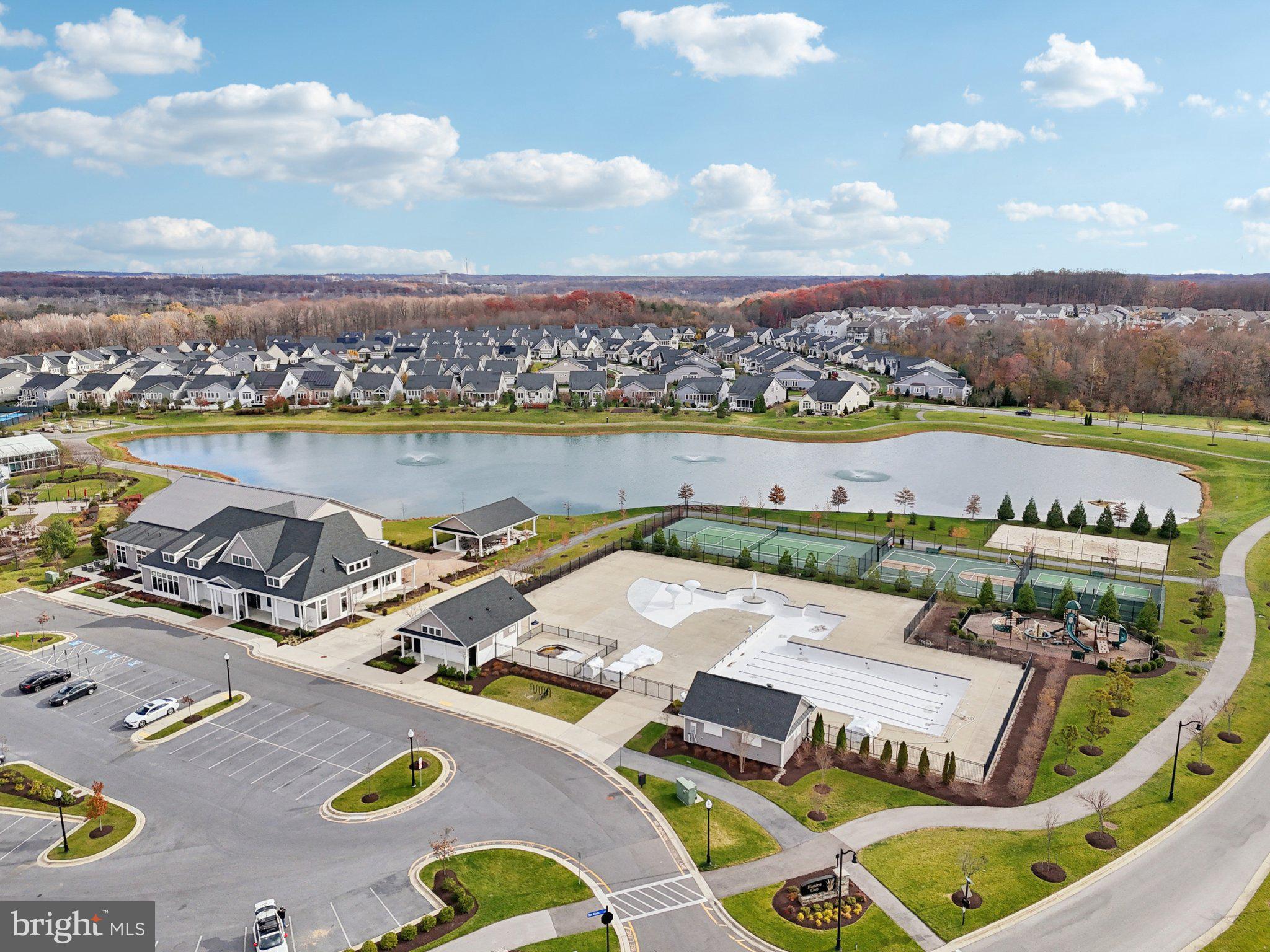 SANCTUARY AT SOUTH RIVER - Residential