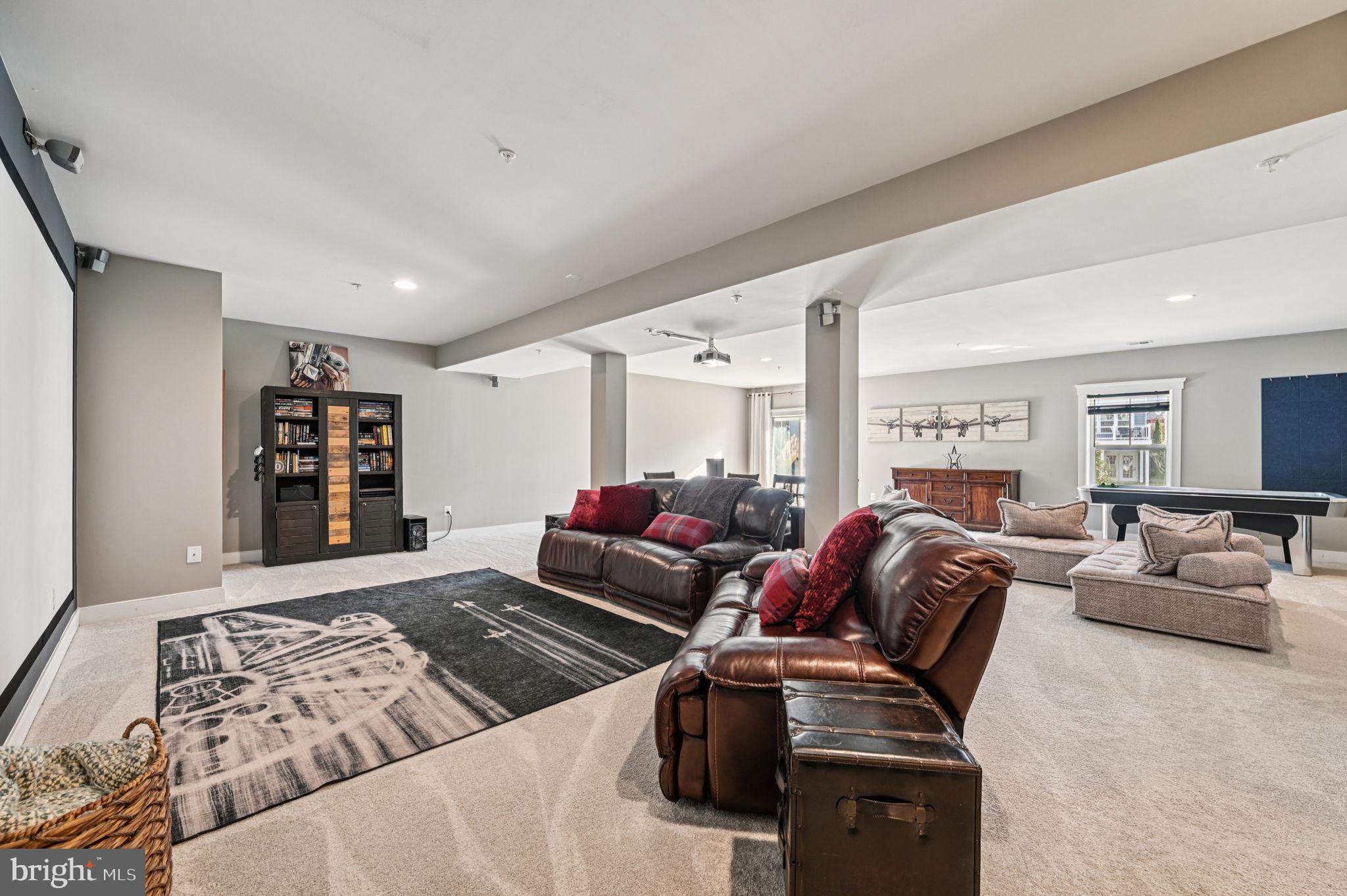 SANCTUARY AT SOUTH RIVER - Residential