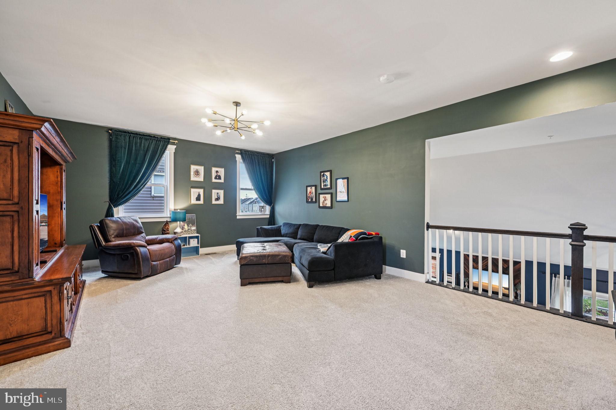 SANCTUARY AT SOUTH RIVER - Residential