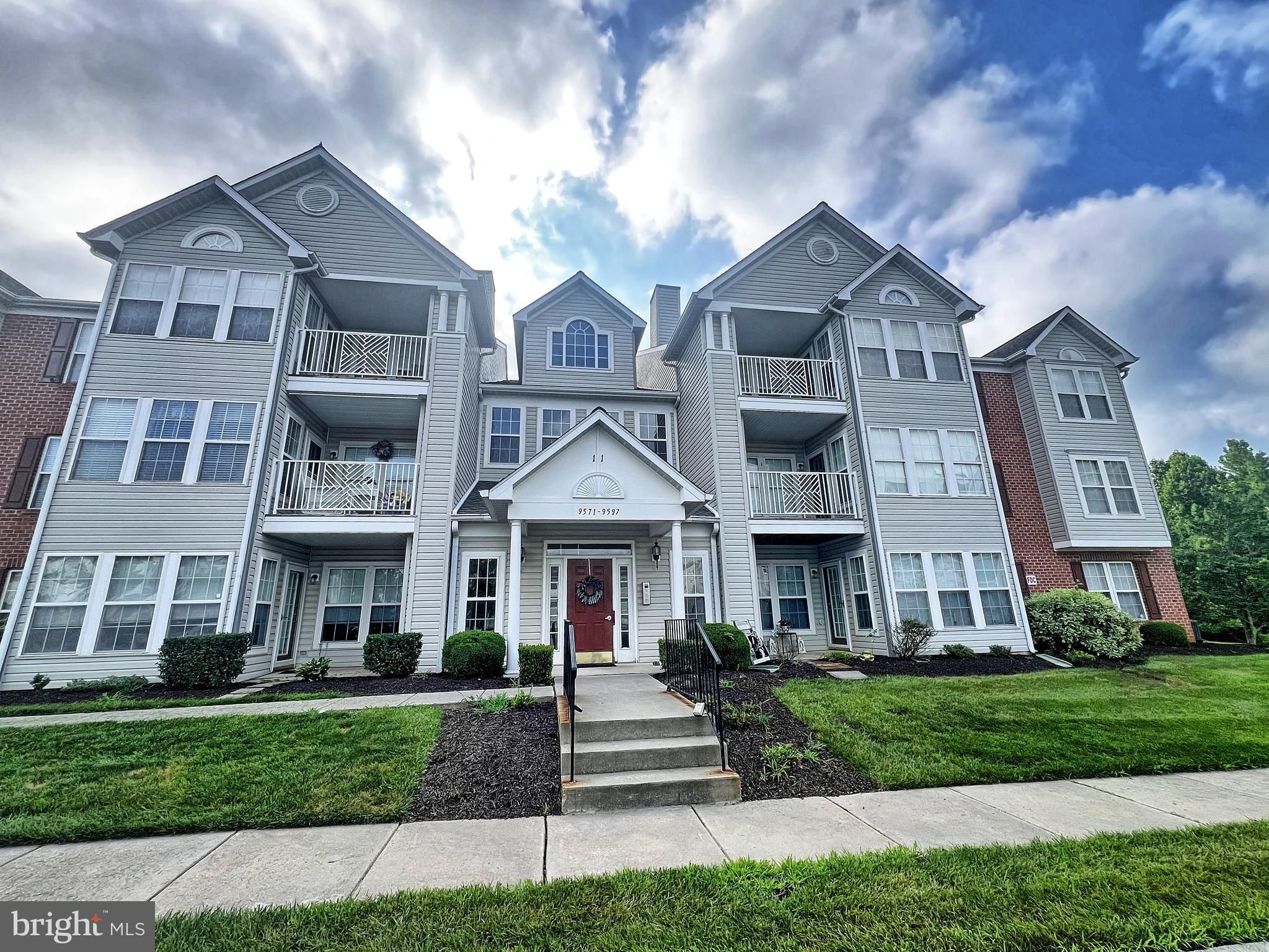 9573 DEVONWOOD COURT 9573