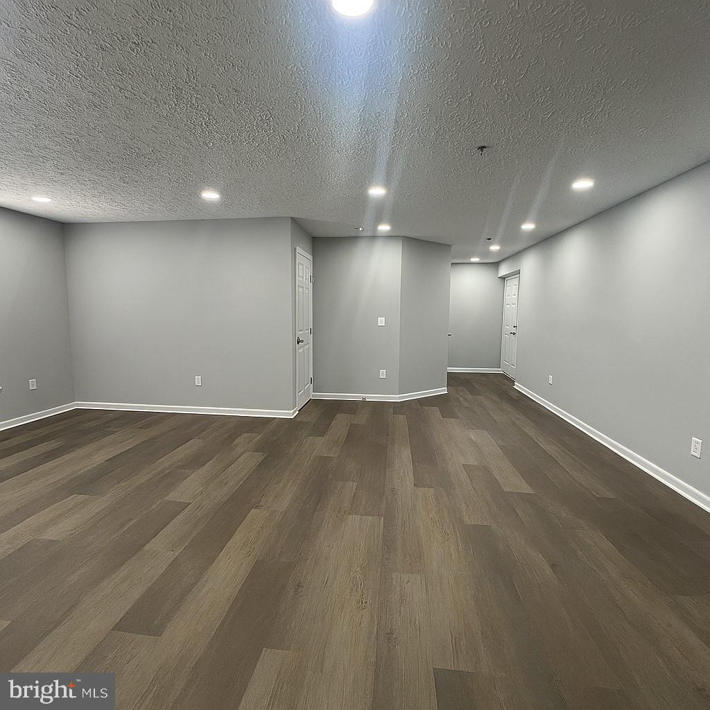 9573 DEVONWOOD COURT 9573