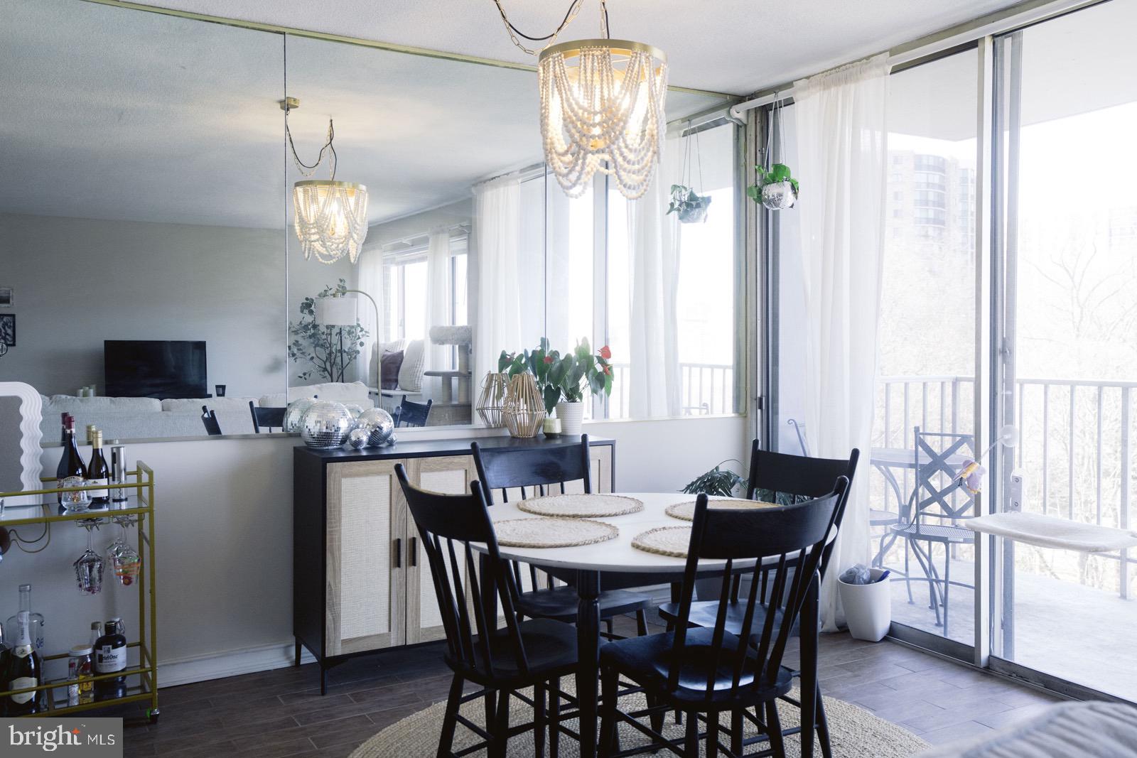 HUNTING CREEK CLUB CONDOMINIUMS - Residential