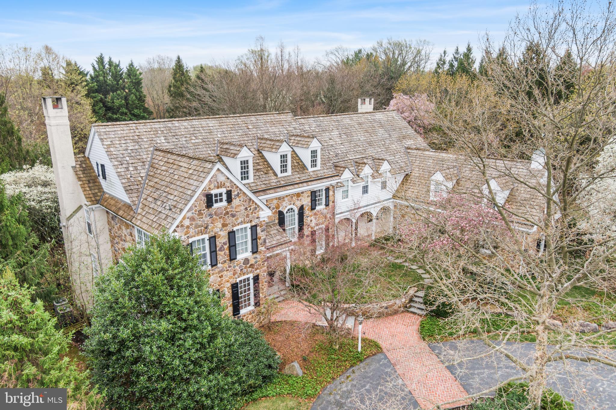 LEOPARD FARMS - Residential