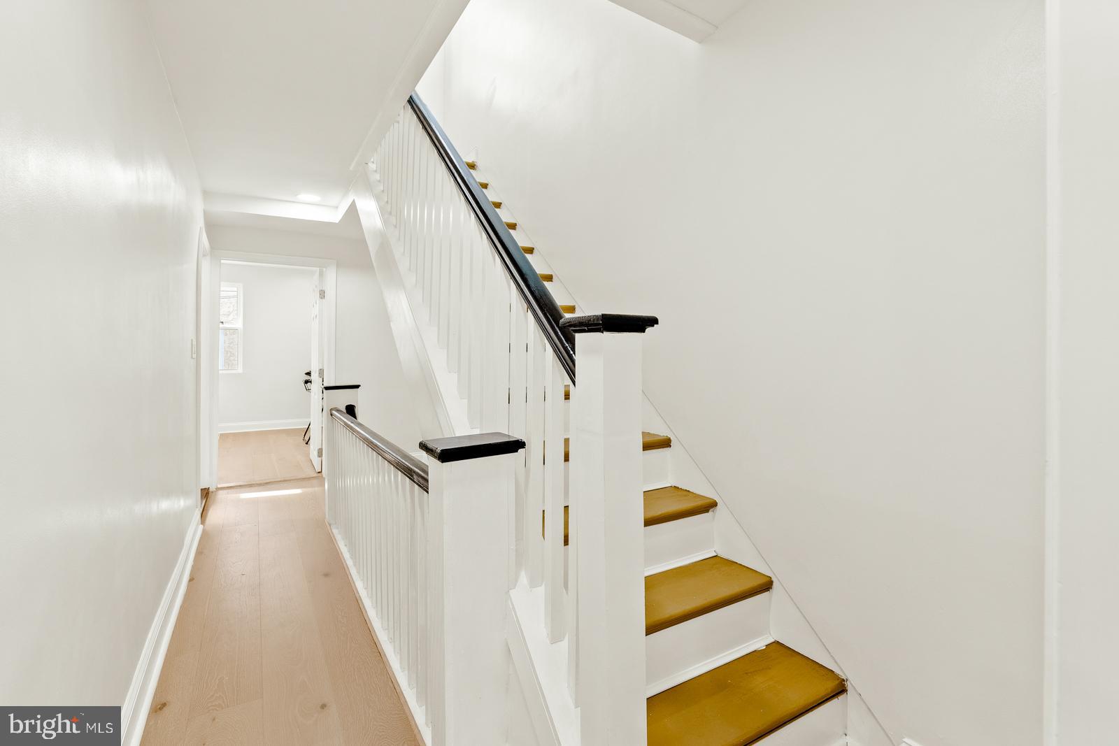 DICKINSON NARROWS - Residential