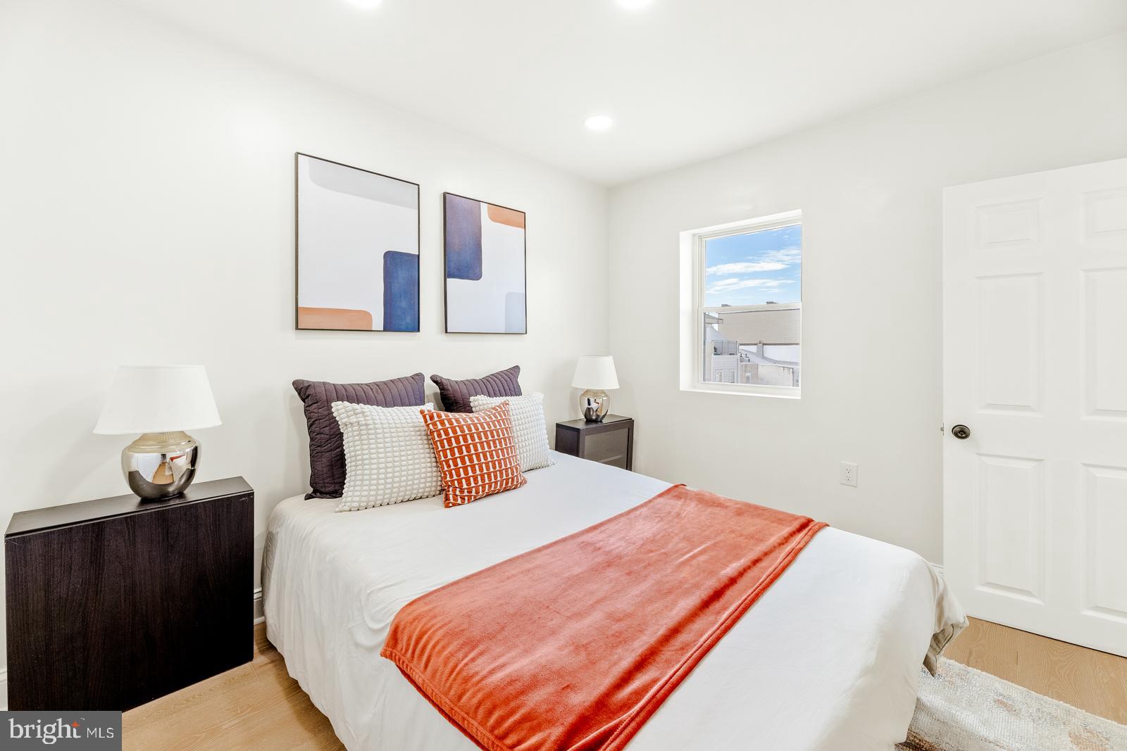 DICKINSON NARROWS - Residential