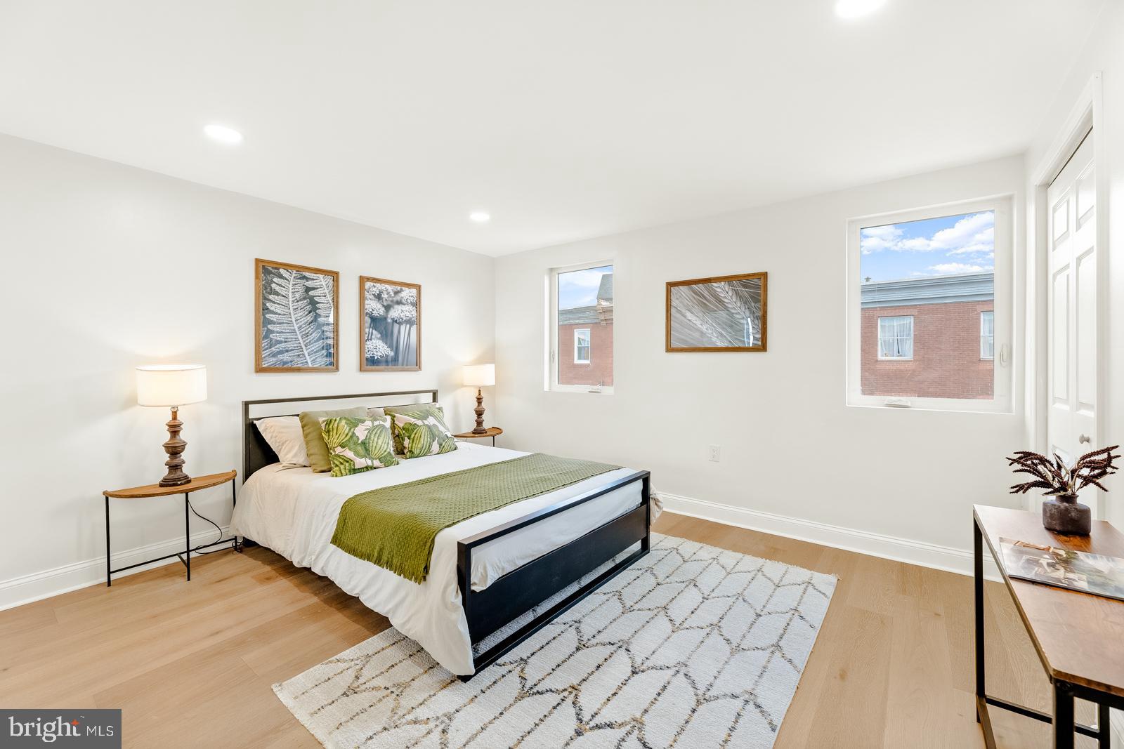 DICKINSON NARROWS - Residential