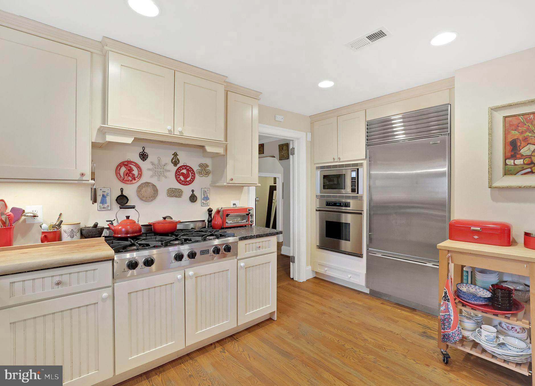 WOODHAVEN - Residential