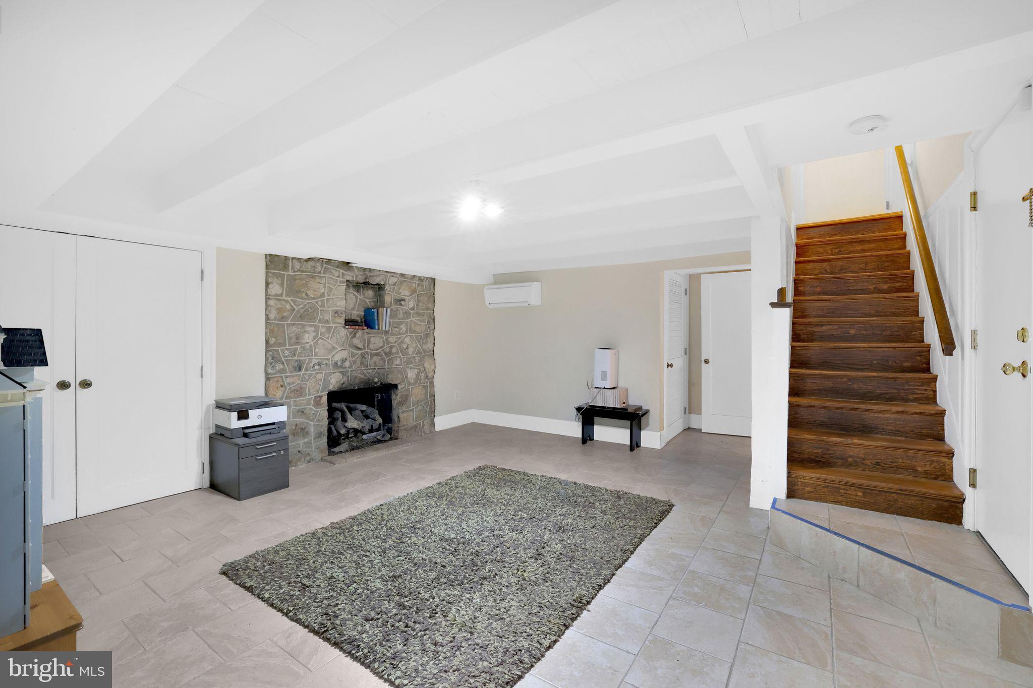 WOODHAVEN - Residential