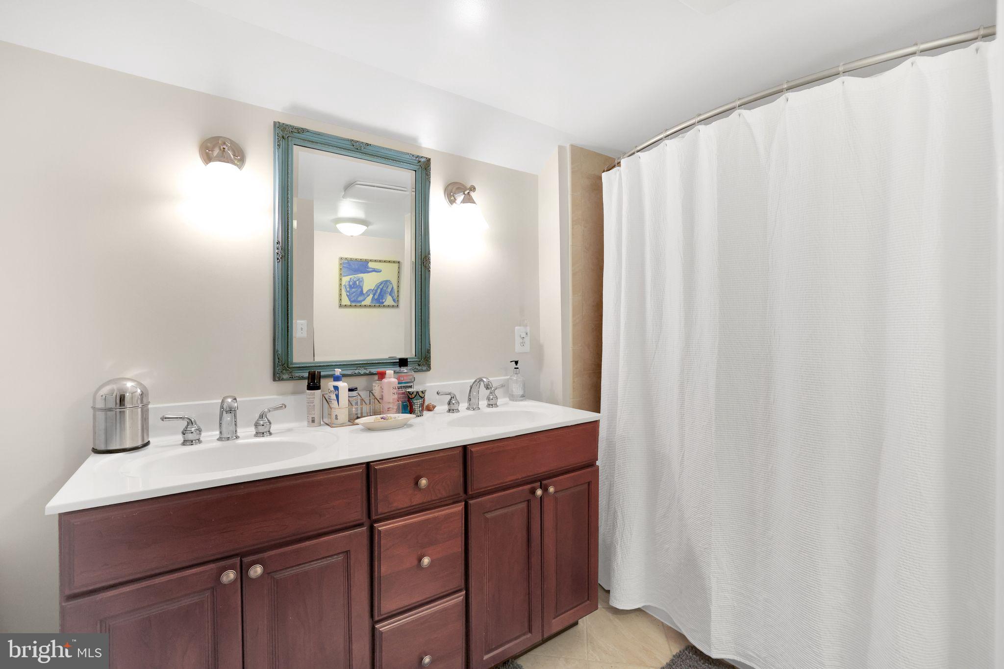 WOODHAVEN - Residential