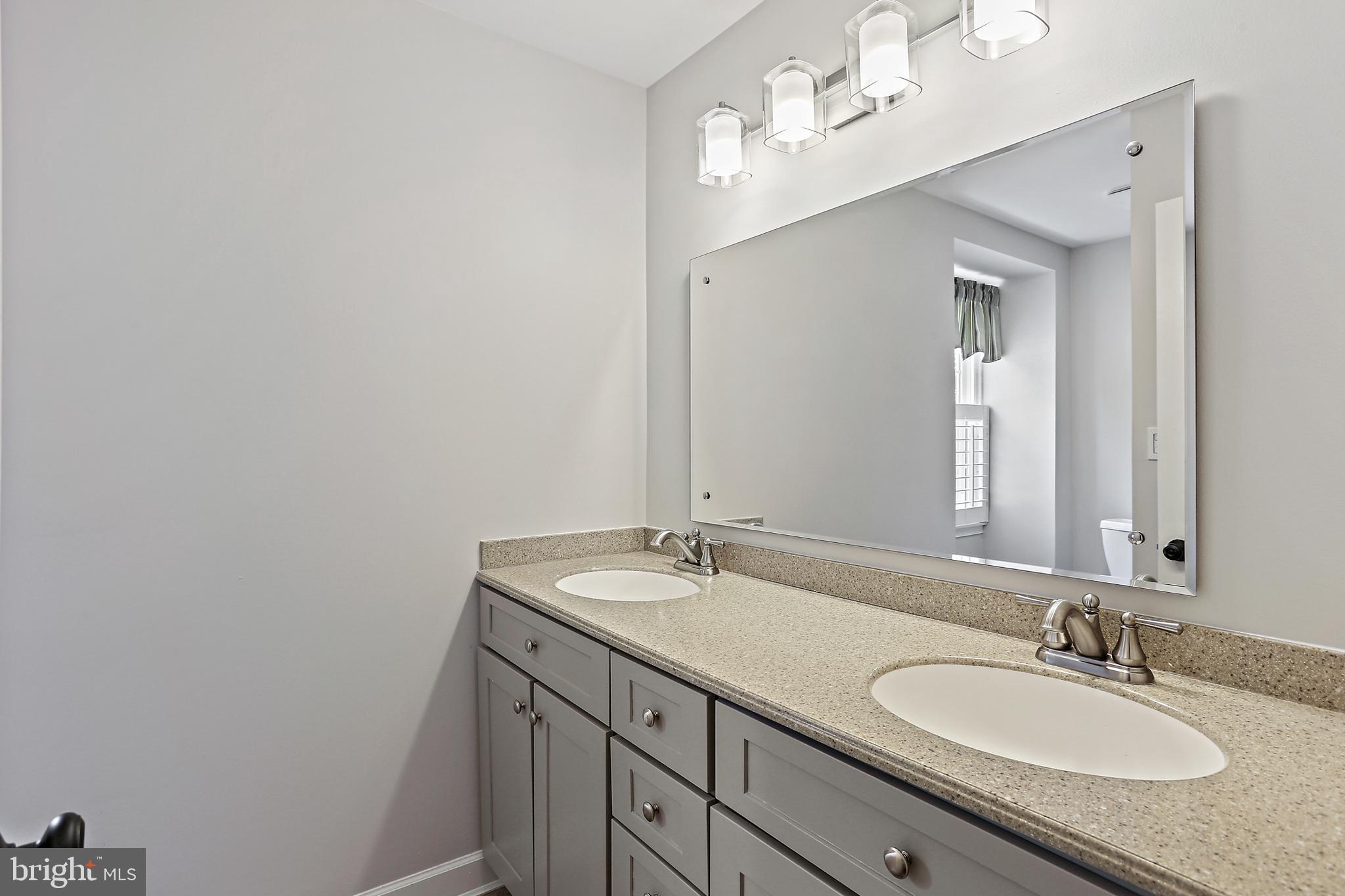 BLENVIEW - Residential