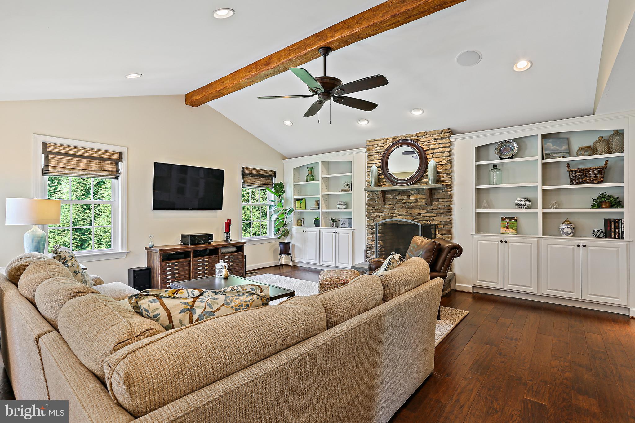 BLENVIEW - Residential