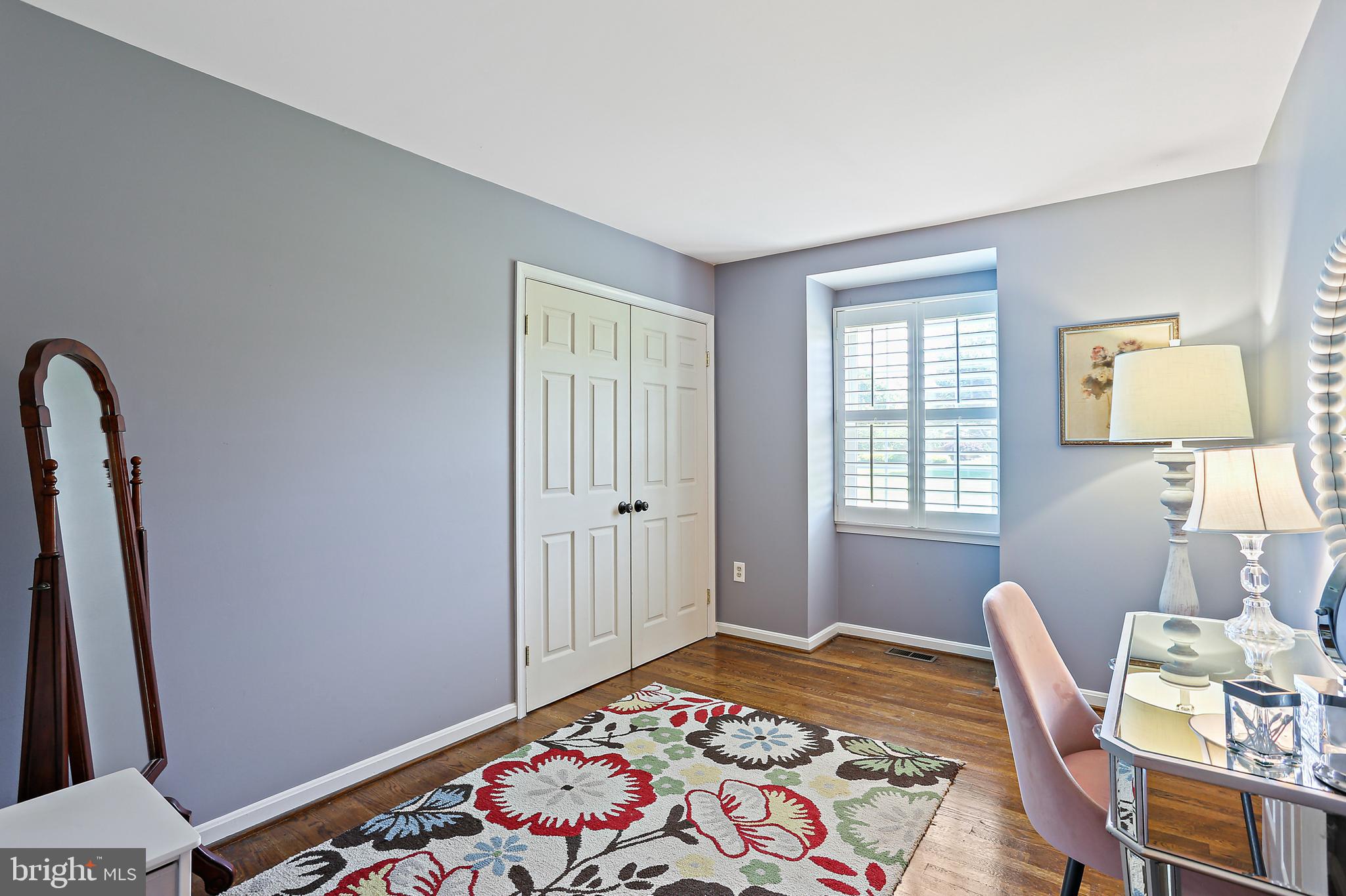 BLENVIEW - Residential