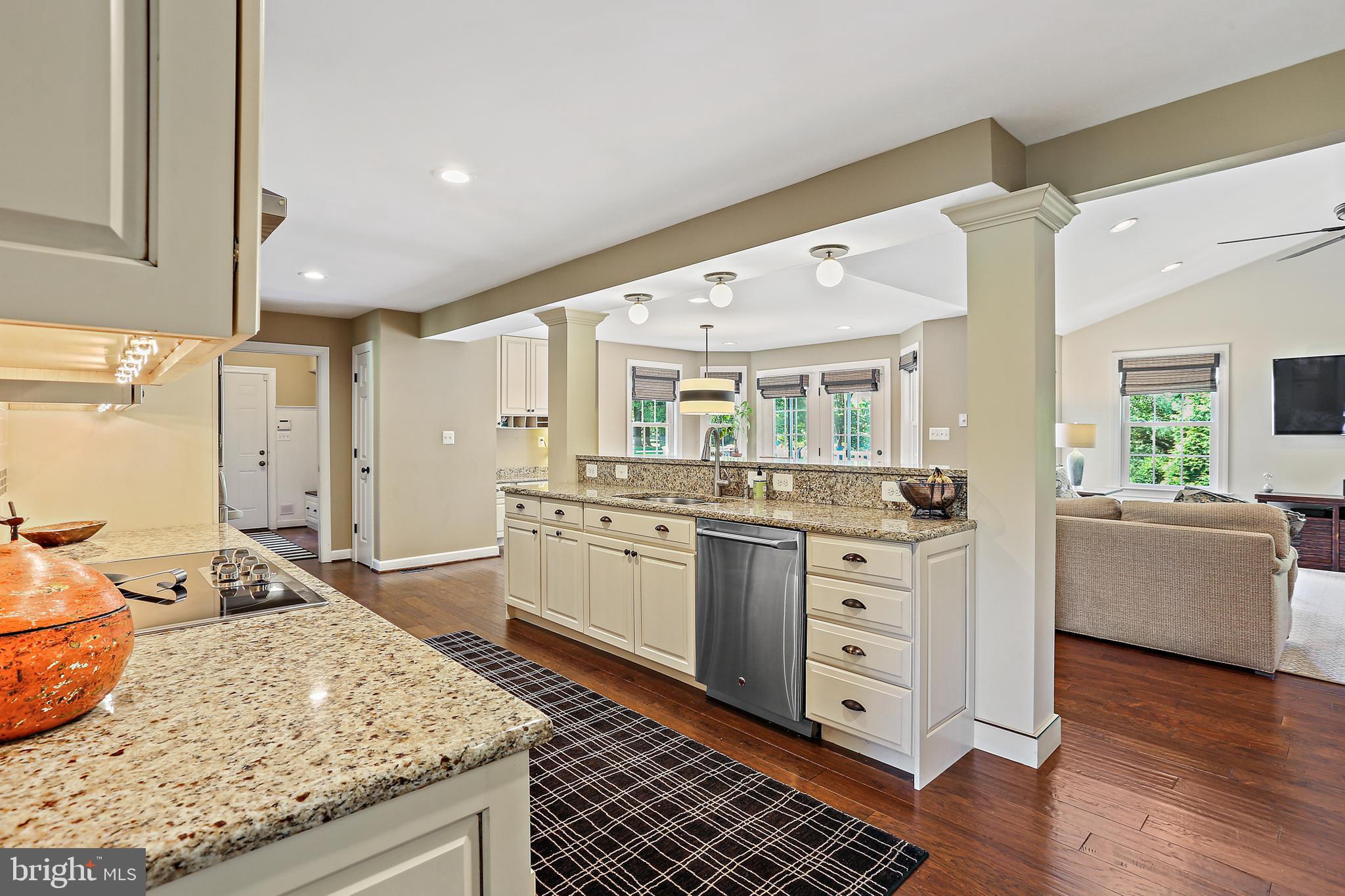 BLENVIEW - Residential