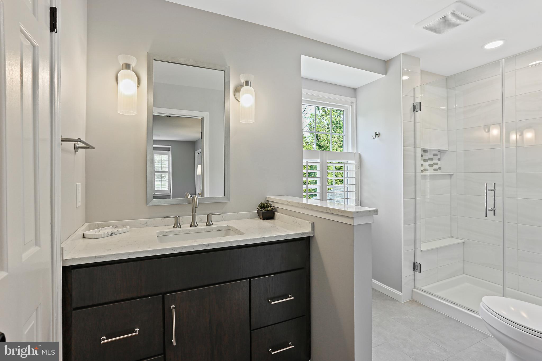 BLENVIEW - Residential