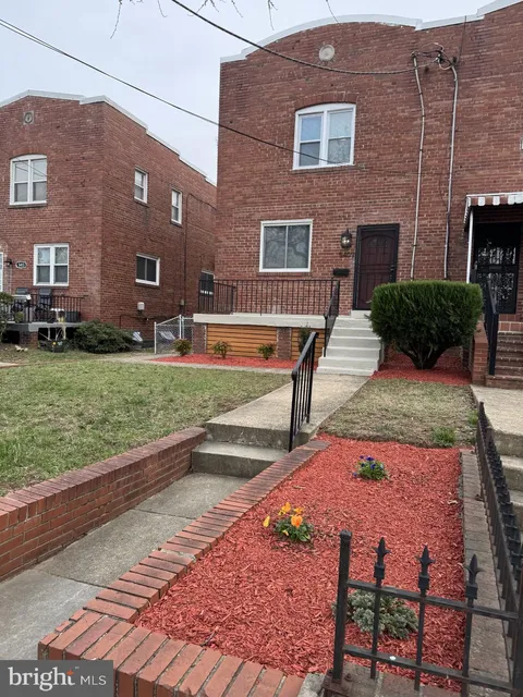 5409 East Capitol Street SE, Washington, DC MLS: DCDC2192302