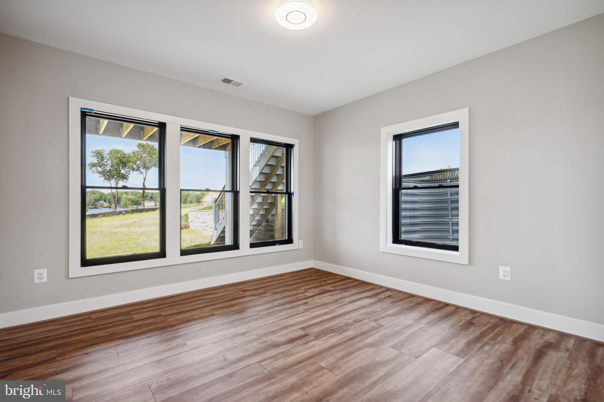 ROCK ISLAND LANDING - Residential