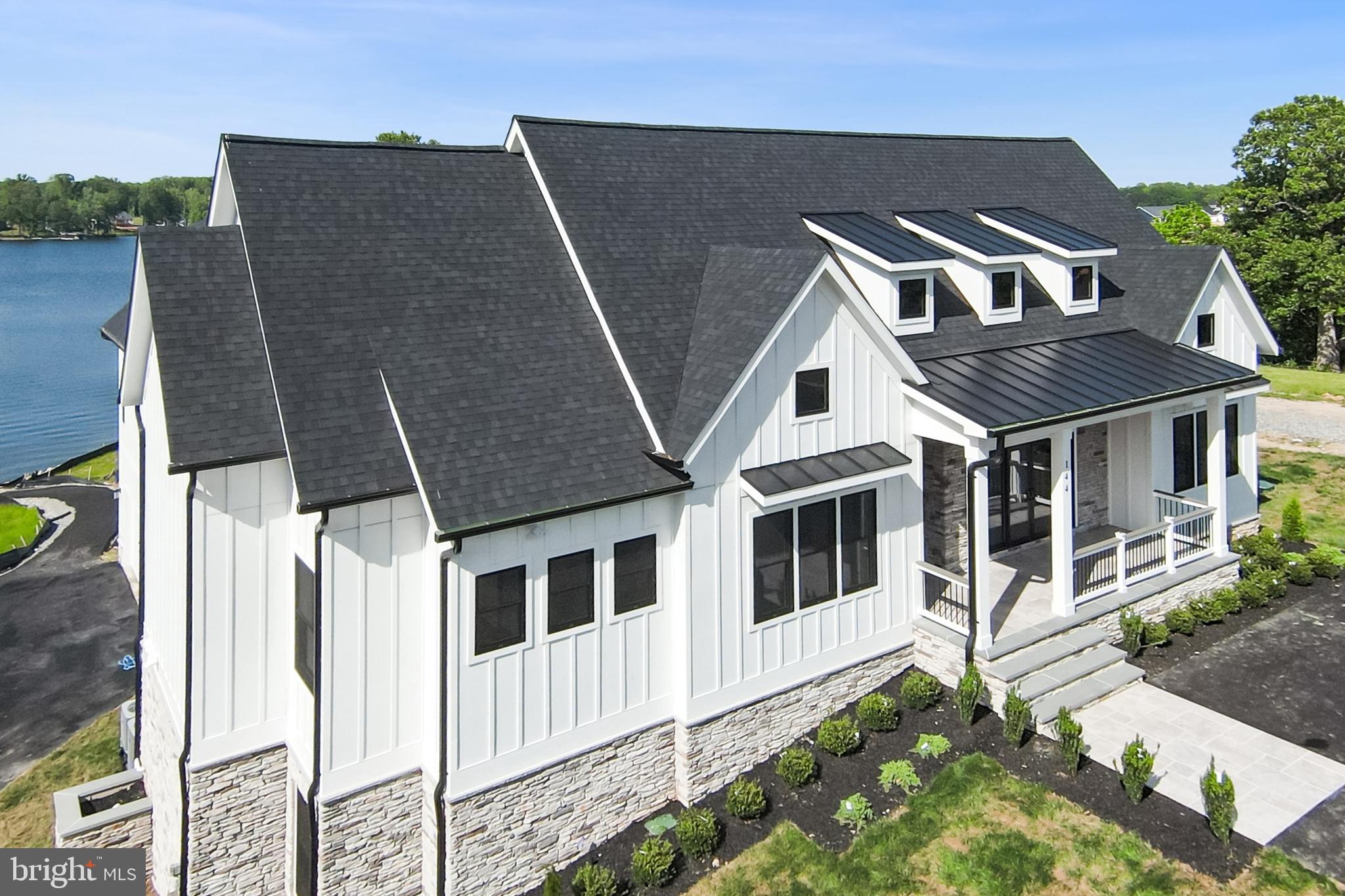 ROCK ISLAND LANDING - Residential