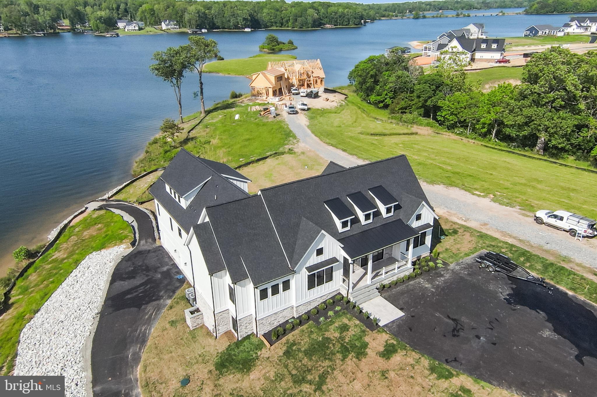 ROCK ISLAND LANDING - Residential