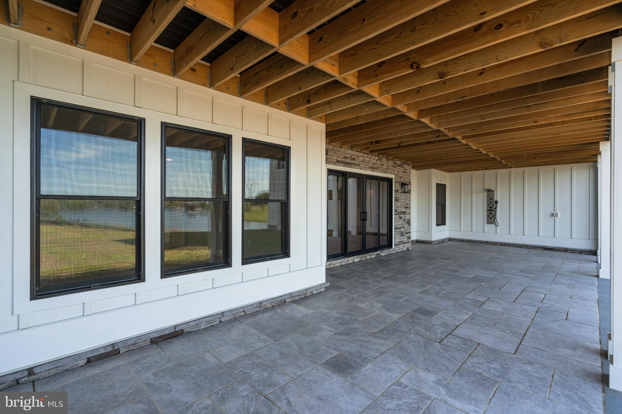 ROCK ISLAND LANDING - Residential