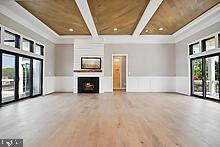 ROCK ISLAND LANDING - Residential