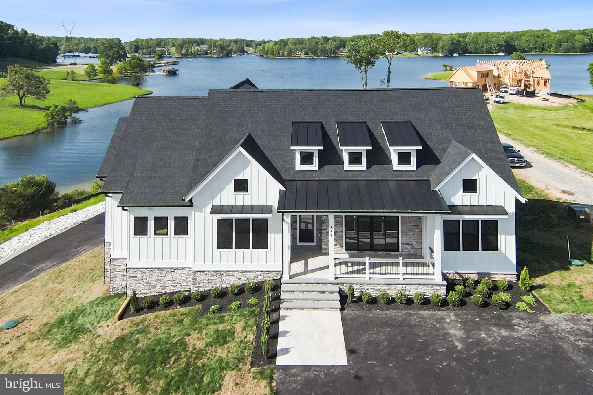 ROCK ISLAND LANDING - Residential