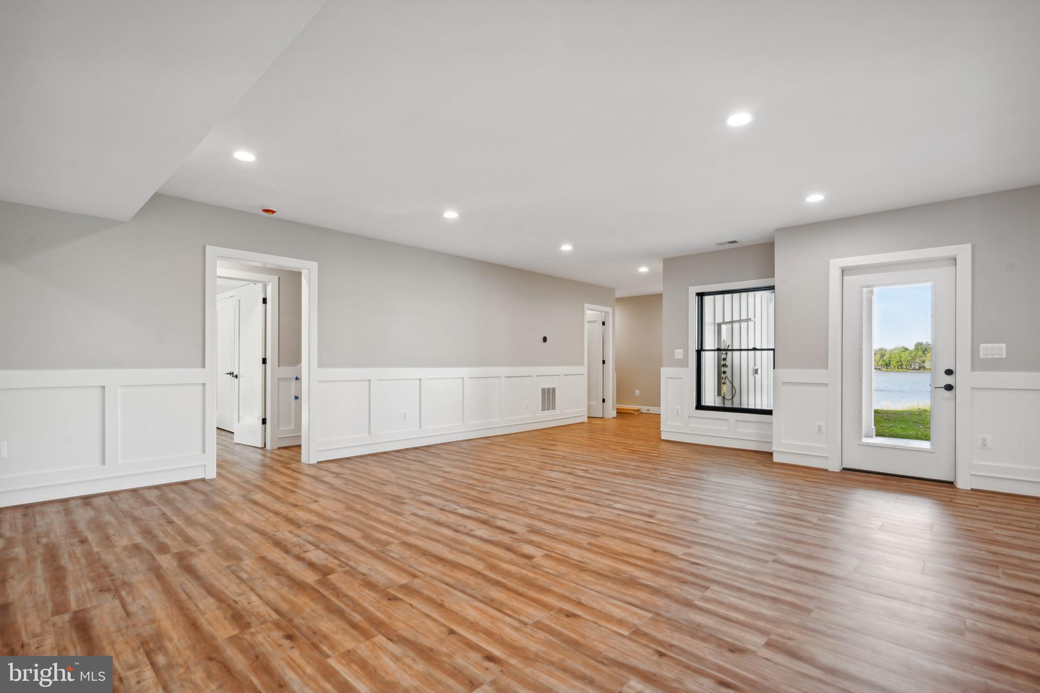 ROCK ISLAND LANDING - Residential