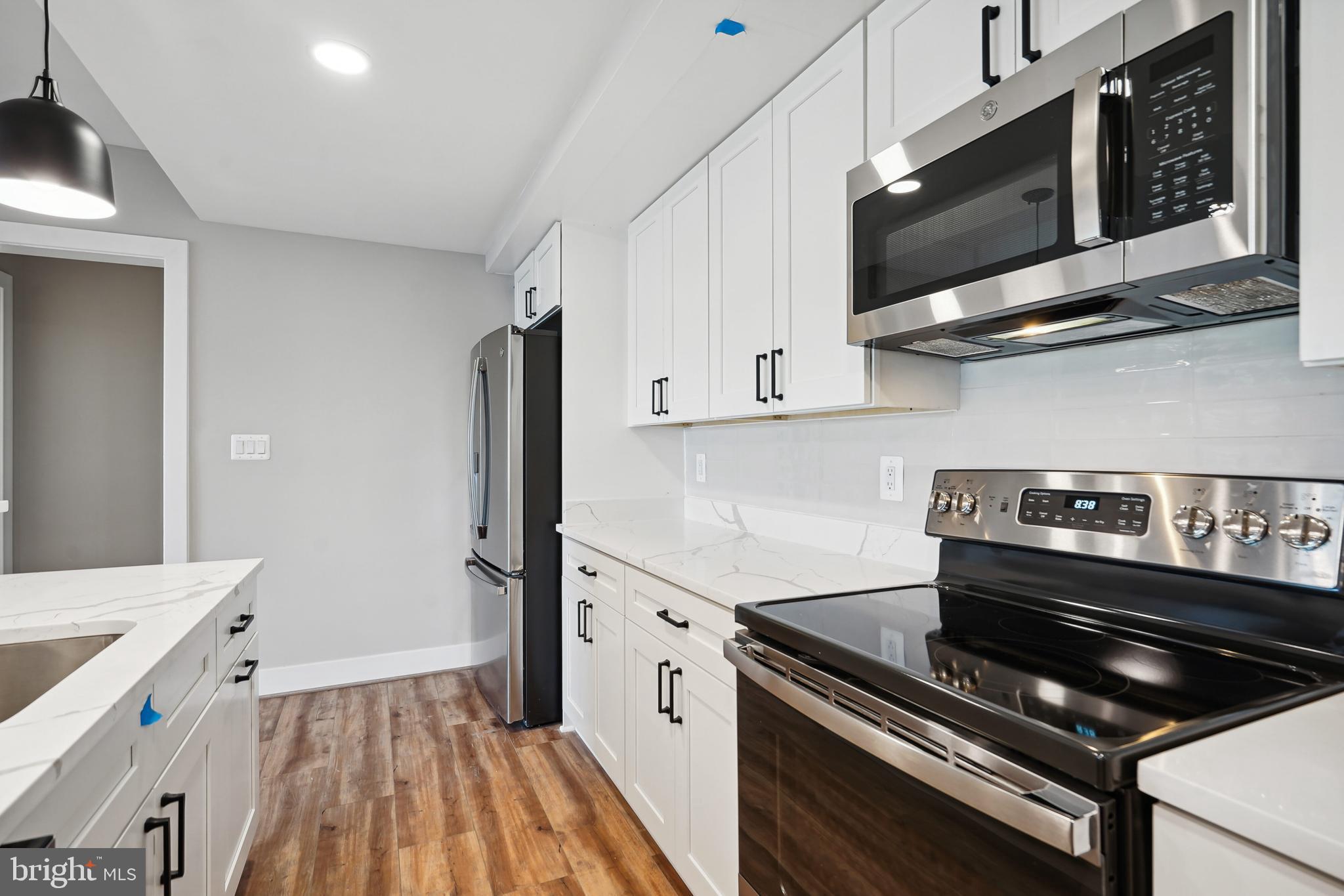 ROCK ISLAND LANDING - Residential