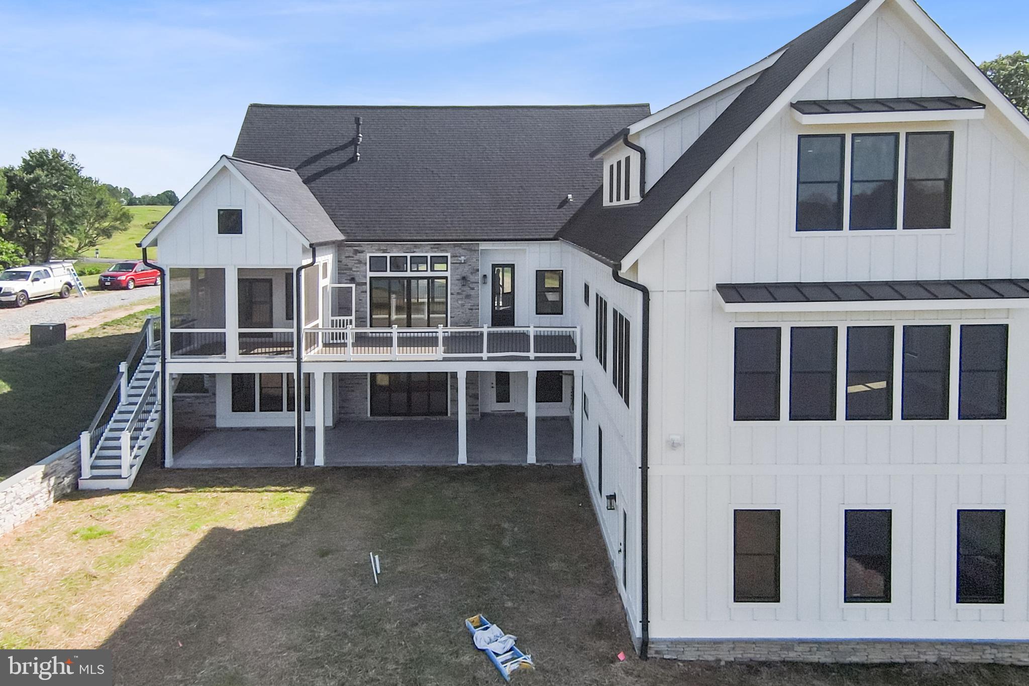 ROCK ISLAND LANDING - Residential