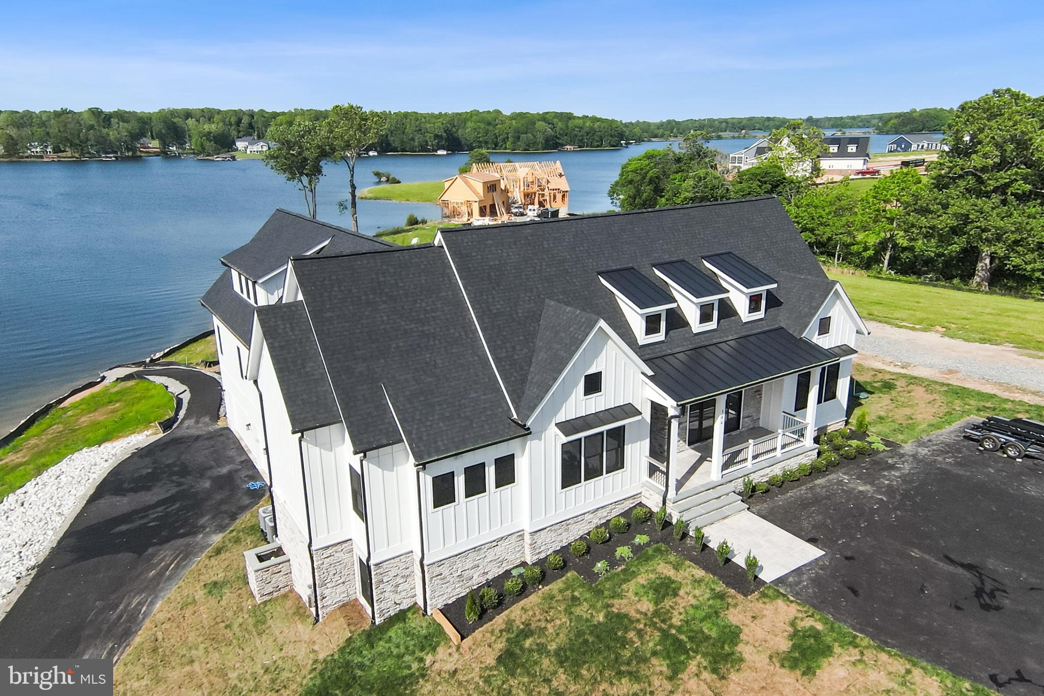 ROCK ISLAND LANDING - Residential